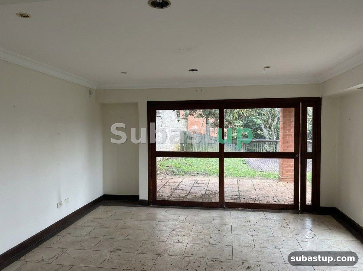 Casa 730 m² en Medellín