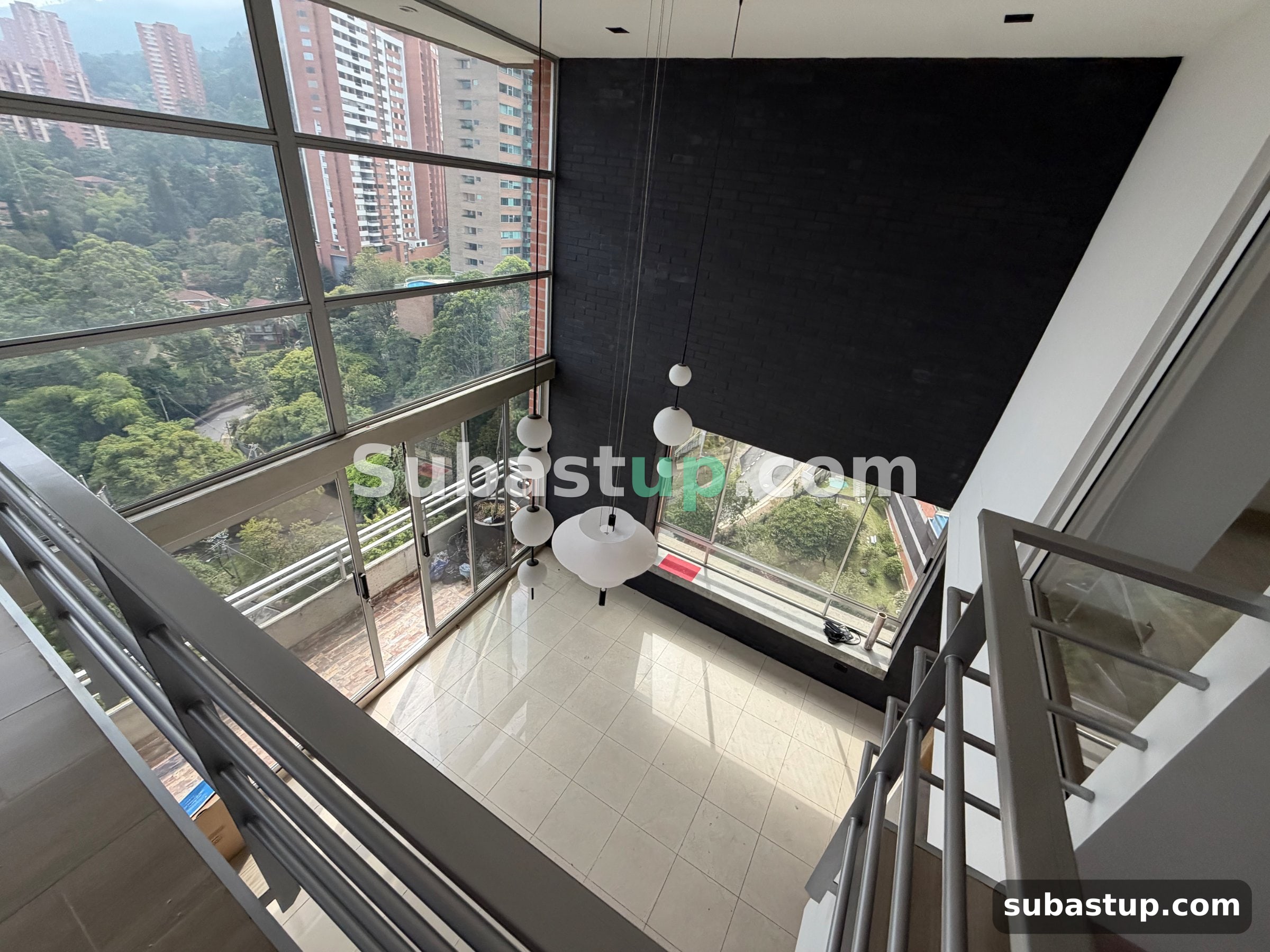 Penthouse 208 m² en El Poblado + 3 garajes y 3 depósitos