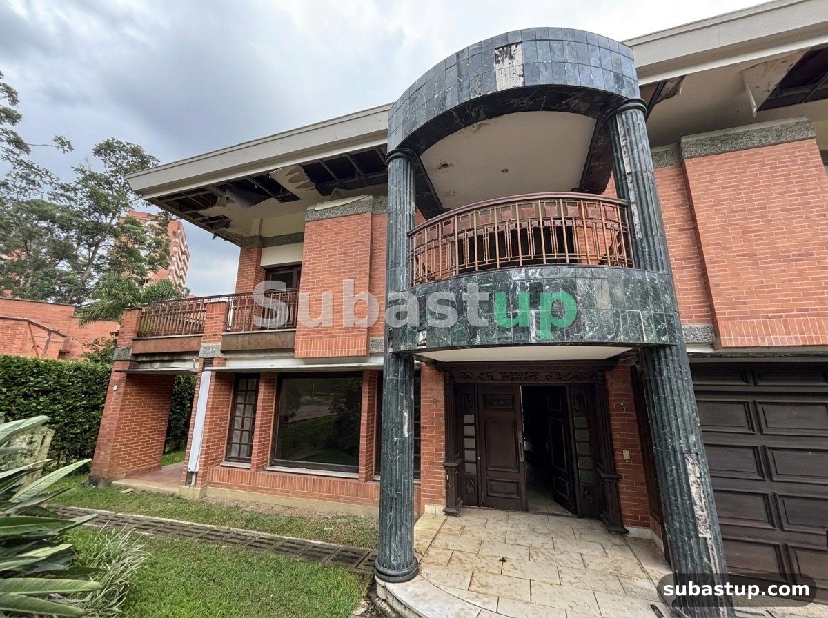 Casa 730 m² en Medellín