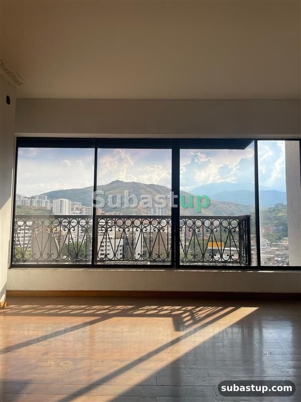 Apartamento 315 m² en Cali