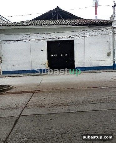 Bodega 878 m² en Guadalajara De Buga