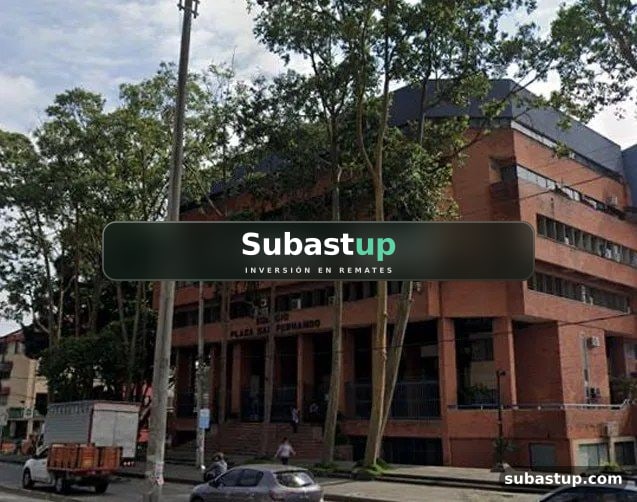 Parqueadero 16 m² en Cali